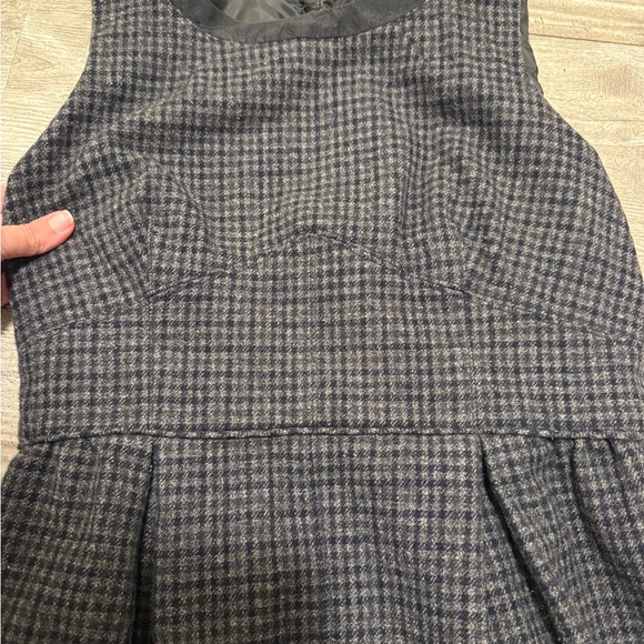 Size 8 100% Wool J crew women’s zip up dress - Picture 6 of 7